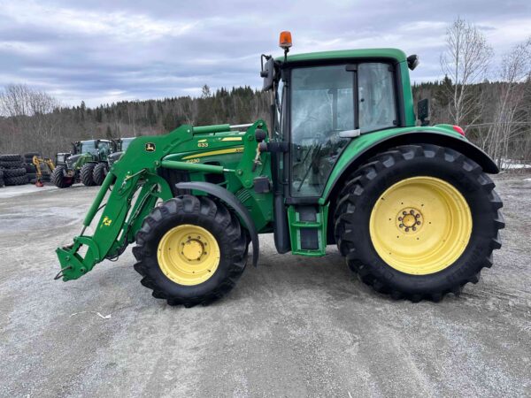 John Deere 6230 Premium occasion – 122 ch avec chargeur frontal