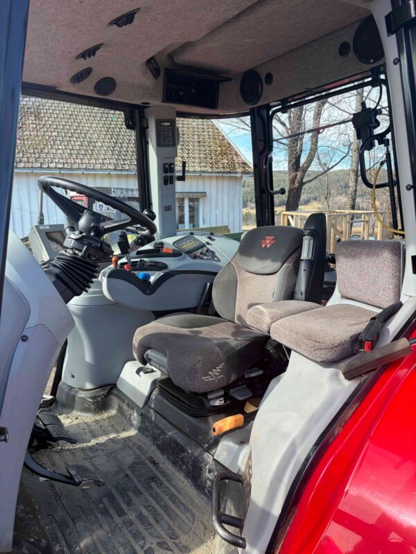 Massey Ferguson 7480 occasion – 158 ch avec chargeur frontal Quicke