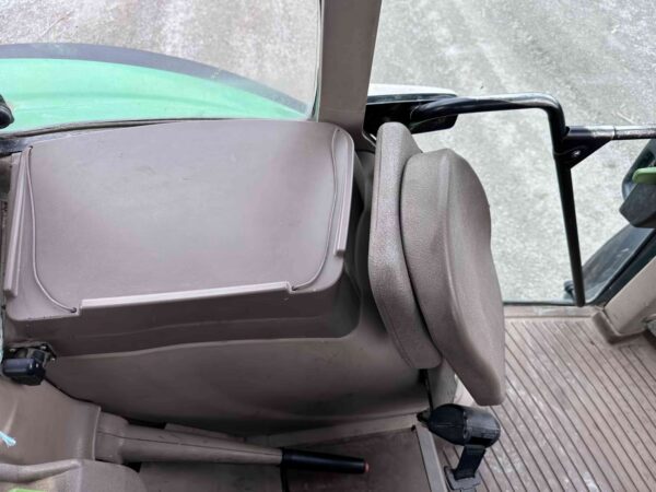 John Deere 6230 Premium occasion – 122 ch avec chargeur frontal