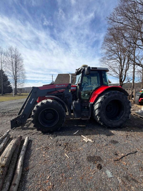 Massey Ferguson 7480 occasion – 158 ch avec chargeur frontal Quicke