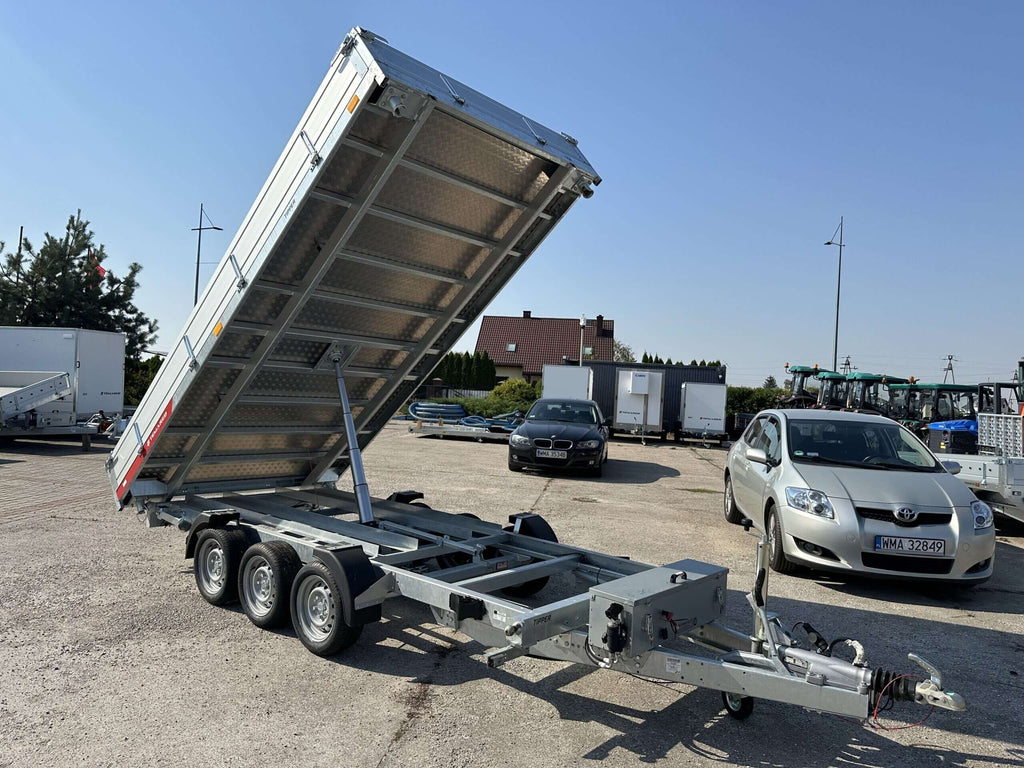 Remorque benne basculante à trois essieux Temared Tipper 3 500 kg