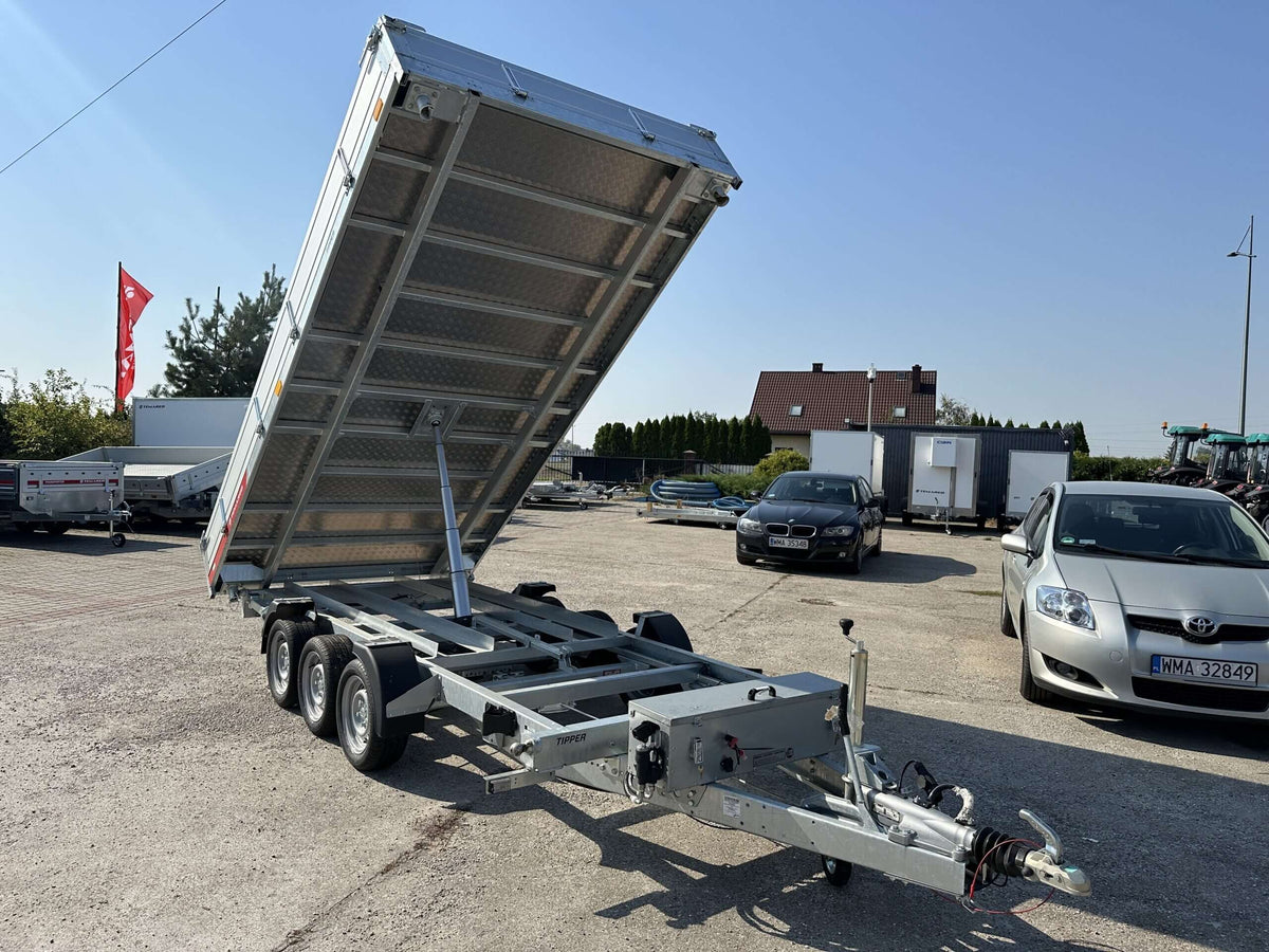 Remorque benne basculante à trois essieux Temared Tipper 3 500 kg