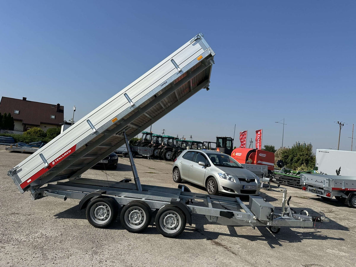 Remorque benne basculante à trois essieux Temared Tipper 3 500 kg