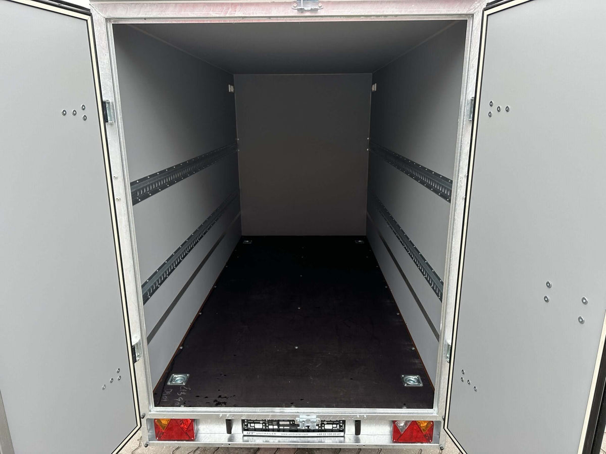 Remorque conteneur Furgon BOX Temared à deux essieux  750 kg