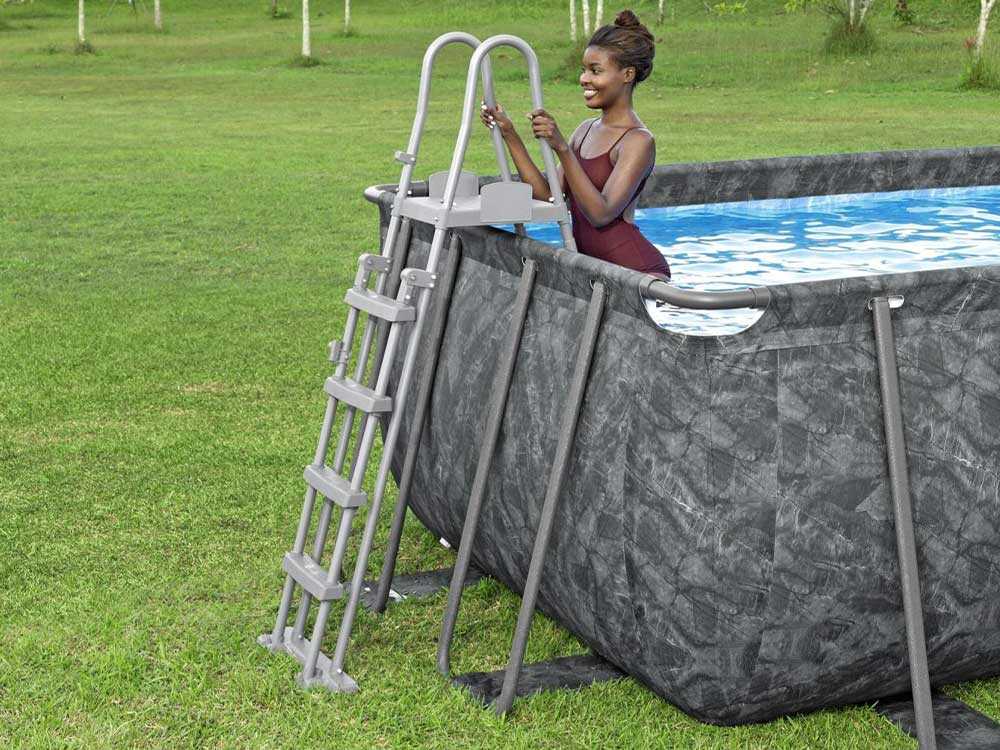 Bestway APX 365 561KA - 549 x 274 x 132 cm - Piscine hors-sol pour 7-8 personnes