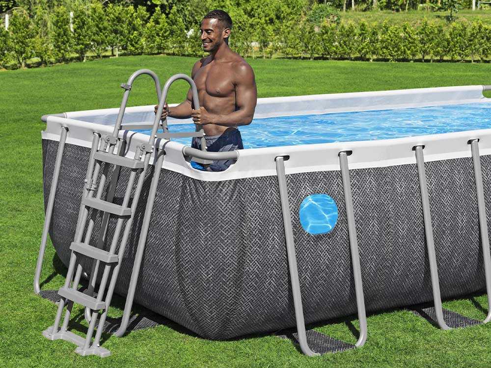 Bestway Steel Pro Max Splashview 561MB - 488x244x122 cm - Piscine hors-sol pour 5-6 personnes