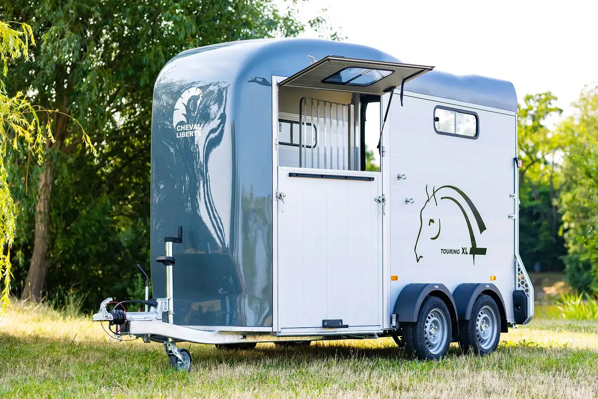 Remorque chevaux van touring xl cheval liberte
