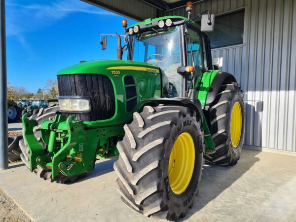 John Deere 7530 Premium occasion – 185 ch, prix accessible (2008)