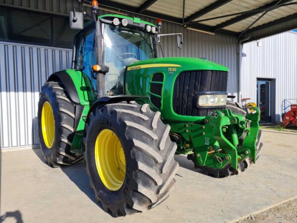 John Deere 7530 Premium occasion – 185 ch, prix accessible (2008)