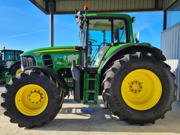 John Deere 7530 Premium occasion – 185 ch, prix accessible (2008)